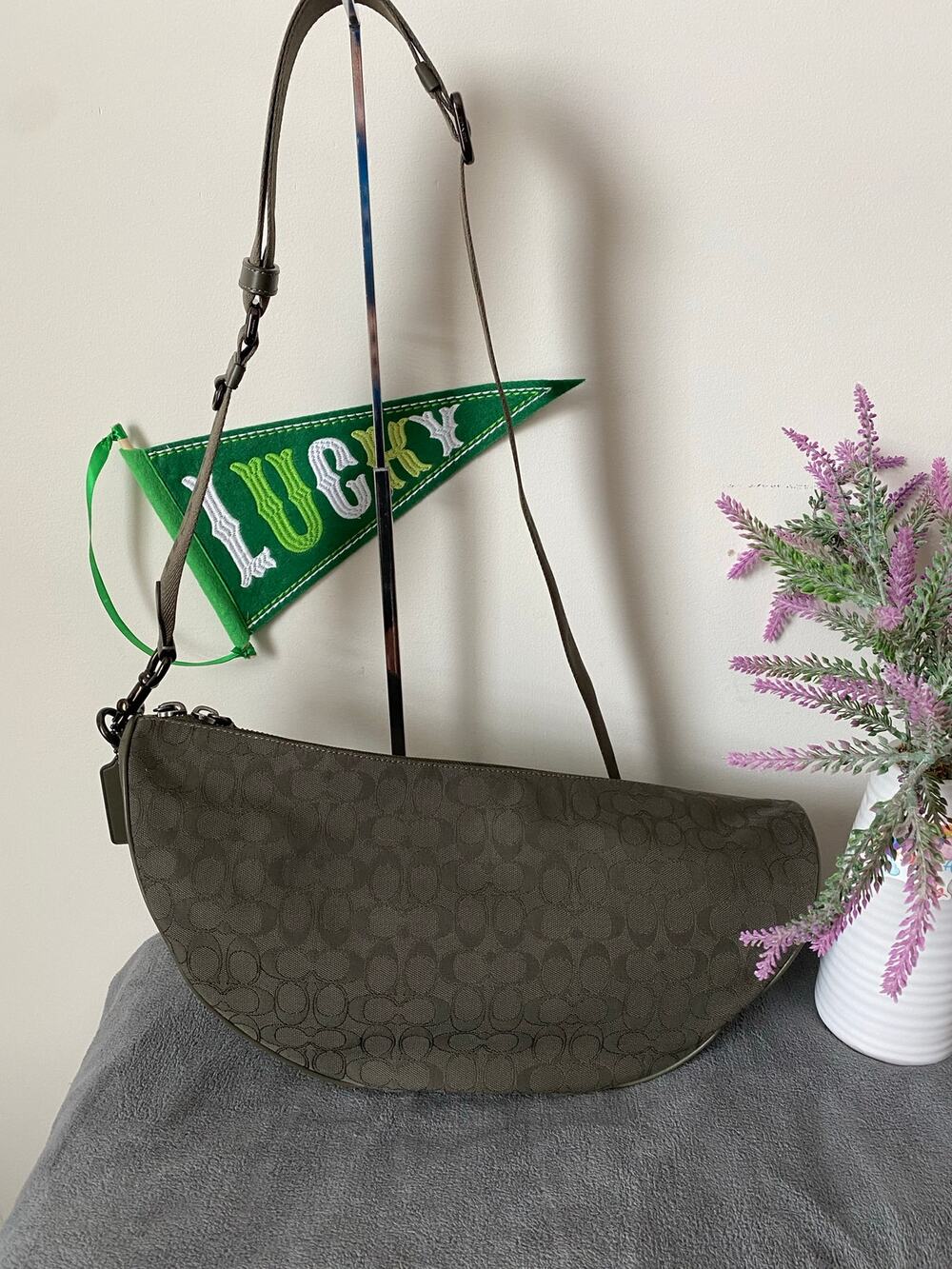 Coach soft Hall 40 crossbody